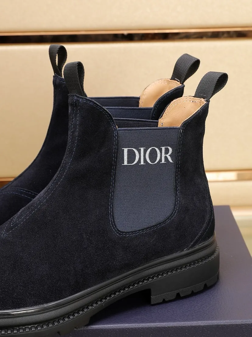 Men's men's shoes 💰P500💰[Dior] Dior ✨ is online at the same time 👏 This casual sneaker is a new product in the series and continues Di*r's classic style. The upper is made of original first-layer cowhide, paired with a textured outsole, and the brand's iconic details are on the side openings to enhance the style. Fashionable and versatile. Create a casual look. Size: 38-44 (45 customized)